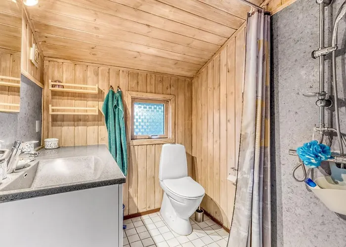 Elpida - 2km From The Sea By Interhome Lakolk